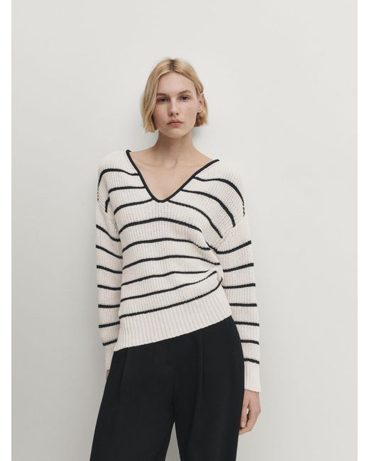 MASSIMO DUTTI White Striped Purl-Knit V-Neck Sweater