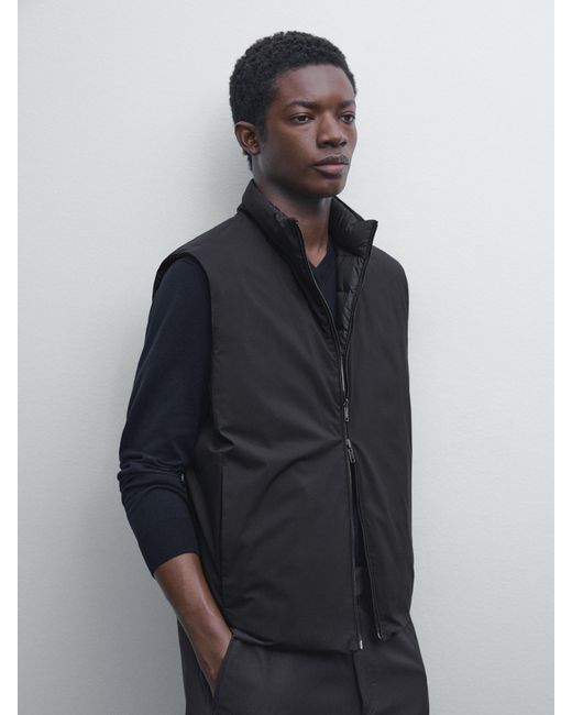 Chaleco Plumífero Reversible MASSIMO DUTTI de hombre de color Black