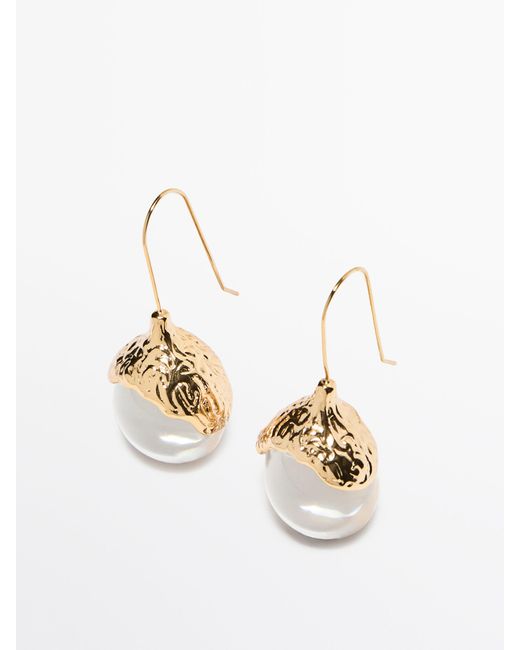 MASSIMO DUTTI White Dangle Earrings With Resin Detail