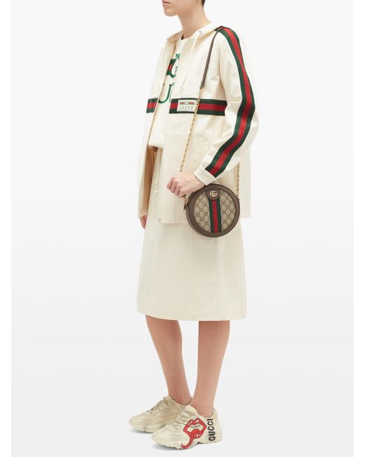 gucci ophidia gg supreme canvas wristlet