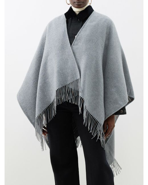 how to wear burberry shawl