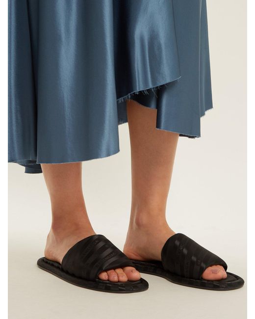 Balenciaga hotel best sale slides