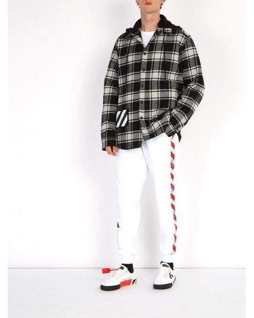Off white vulc low canvas top