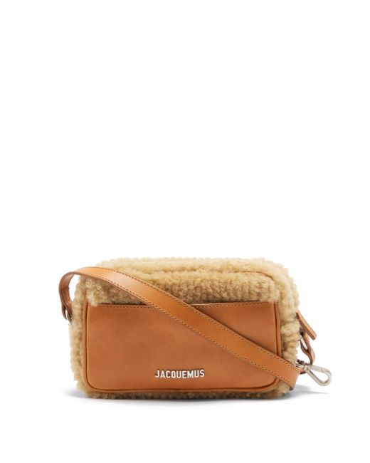 Jacquemus Baneto Small Faux-shearling & Suede Cross-body Bag in Beige  (Natural) - Lyst