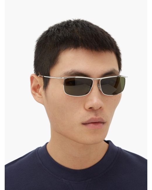 silver metallic sunglasses