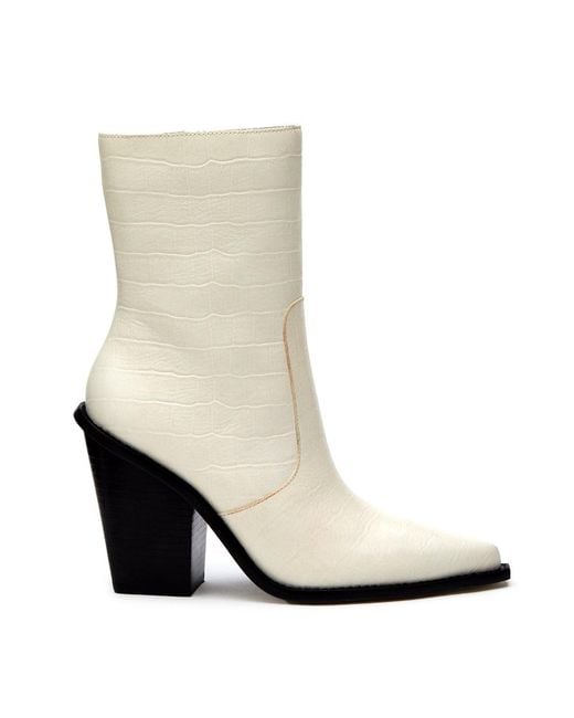 Matisse Camille Western Boot in White (Black) | Lyst
