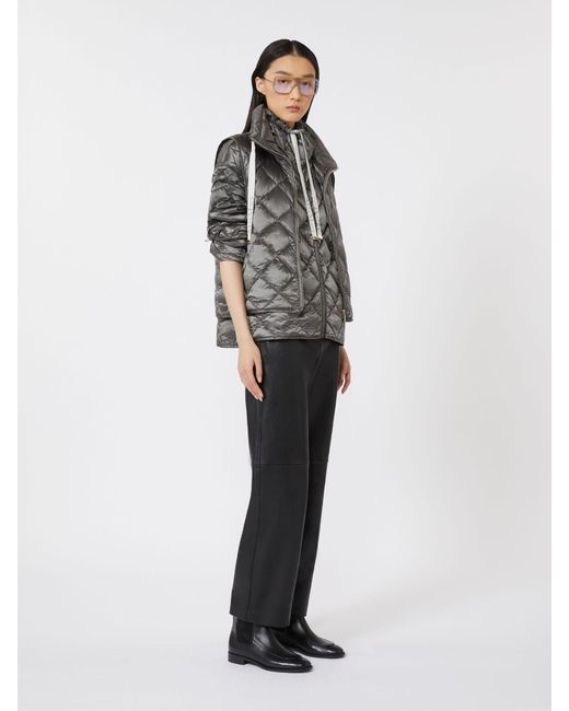 Max Mara Padded Water-Repellent Nylon Canvas Gilet in Gray | Lyst