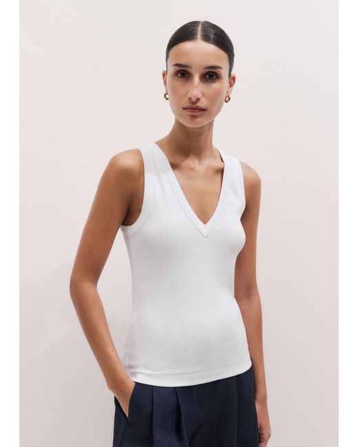ME+EM White Ultimate V-Neck Vest