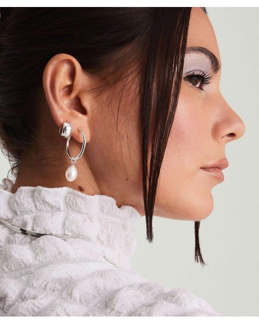 【オシャレ】MEJURI メジュリ Organic Pearl Hoops ピアス Mejuri Organic Pearl Hoops | Wardrobe Icons