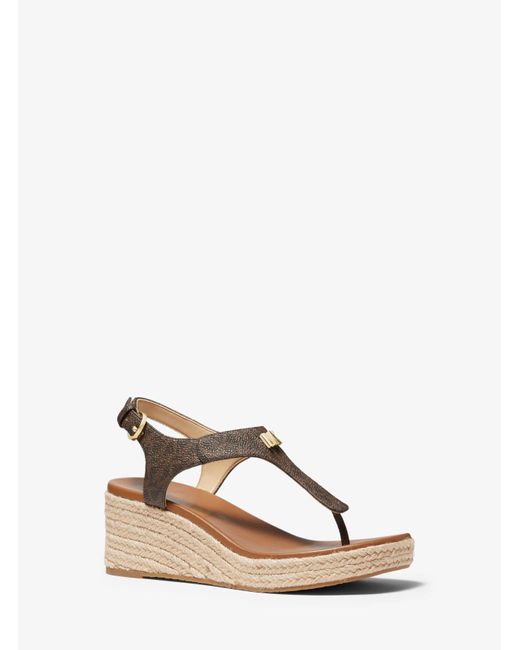 Sandalia tipo alpargata Laney con cuña y logotipo Michael Kors de Lona de  color Marrón | Lyst