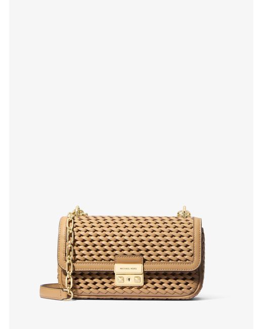 Borsa a spalla Tribeca piccola in pelle intrecciata a mano di Michael Kors in Natural