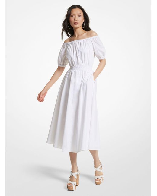 Vestido de popelina elástica de algodón orgánico con hombros descubiertos Michael Kors de color White