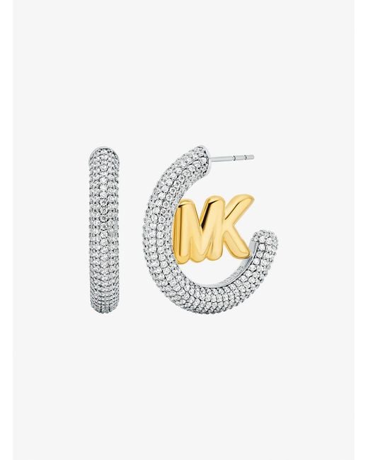 Mk Orecchini Grandi A Cerchio Bicolore Con Logo E Pavé di Michael Kors in White