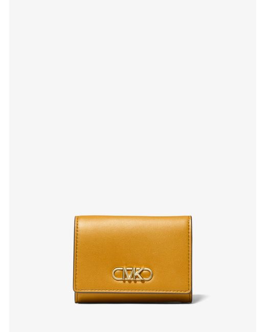 Michael Kors Parker Medium Leather Trifold Wallet in Natural Lyst