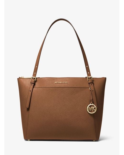 Bolso tote Voyager grande de piel saffiano con cremallera superior Michael Kors de color Brown