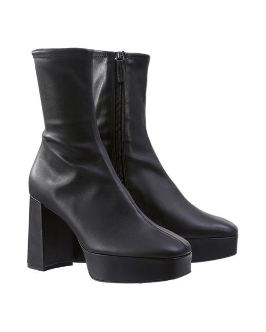 Högl Black Heeled Boots