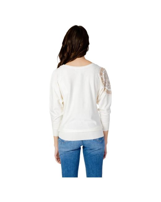 Guess White Round-Neck Knitwear