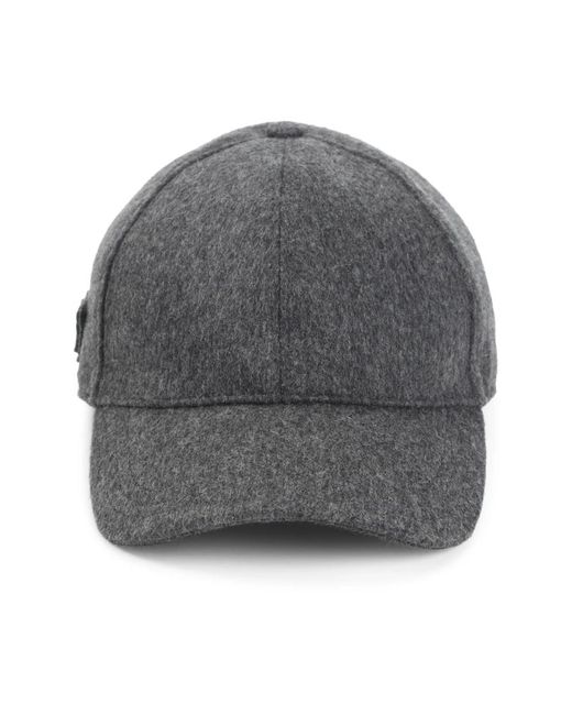 Prada Caps in het Gray