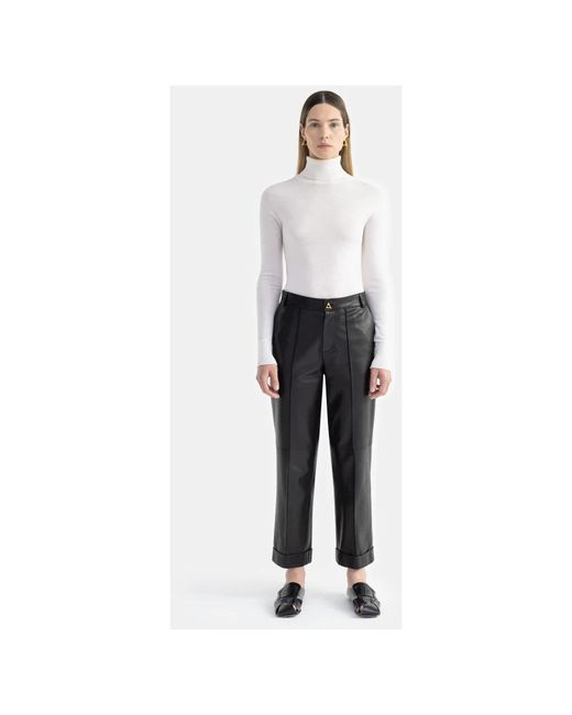 Aeron Turtlenecks in het White