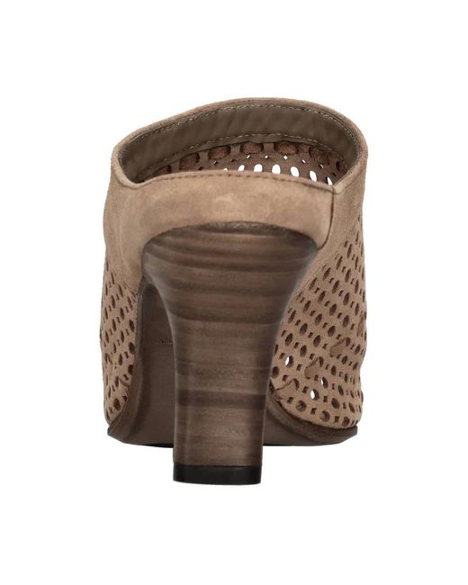 Heeled Mules di Pantanetti in Brown