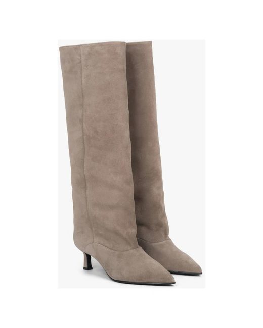 ESTRO Brown Heeled Boots
