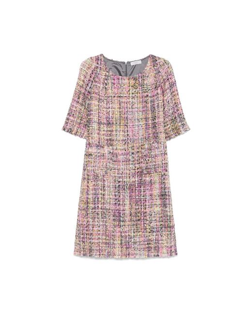 Charlott Ultra Pinkes Kleid Mit Hinterem Schlitz