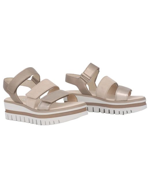 Gabor Schoenen ,Geel ,Gouden Damessandaal in het Metallic