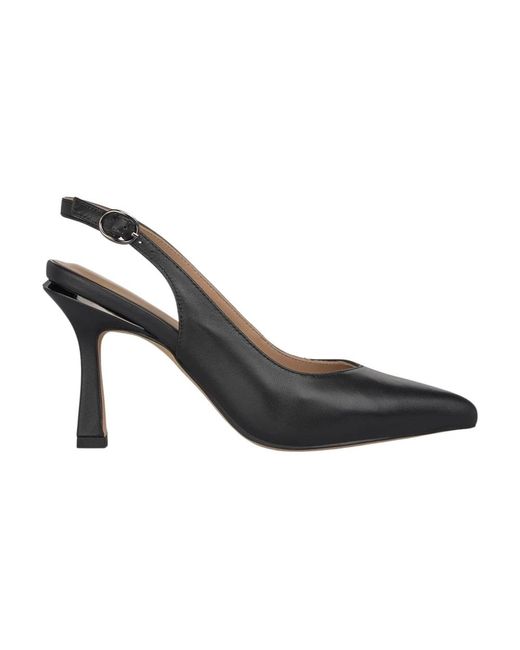 Alma En Pena. Metallic Pumps