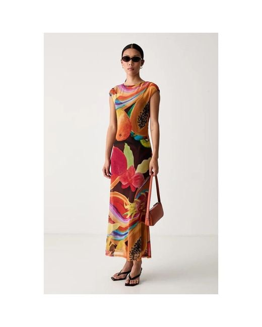 Maxi Dresses Never Fully Dressed de color Red