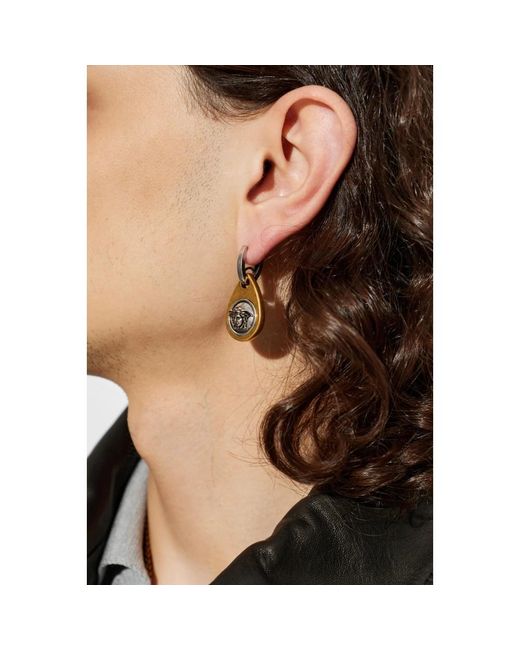 Earrings Versace de hombre de color Metallic