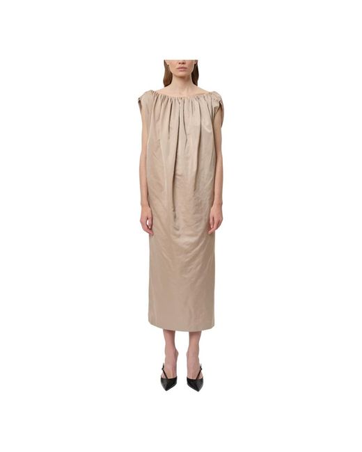 Birgitte Herskind Kleedjes ,Polyester Veronika Sand Jurk Stijlvolle Elegantie in het Natural