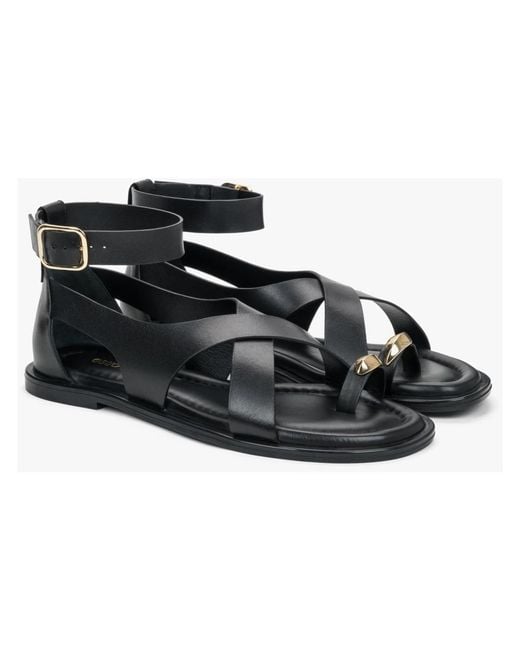 ESTRO Black Flat Sandals