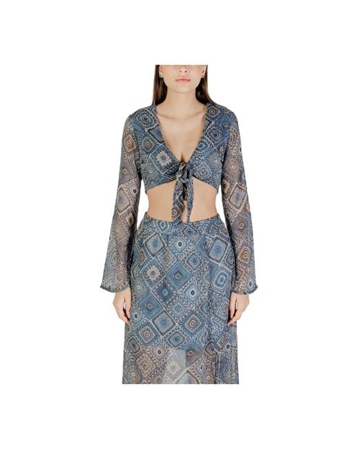 Blouses di ONLY in Blue