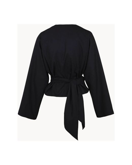 Cortana Black Kimonos