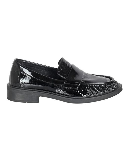 Loafers di Strategia in Black