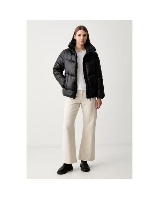 Winter Jackets di DKNY in Black