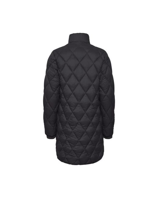Down Jackets Part Two de color Black