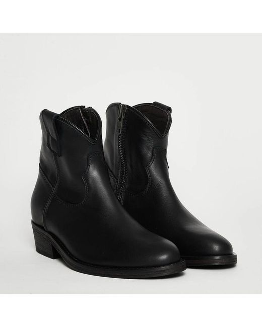 Cowboy Boots di Via Roma 15 in Black