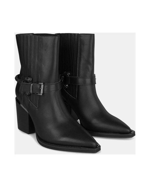 Alma En Pena. Black Cowboy Boots