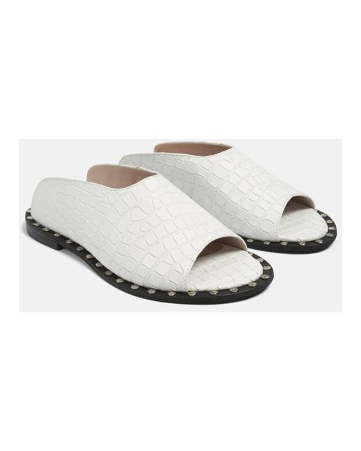 Sliders L37 en coloris White
