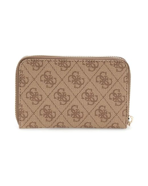 Wallets & Cardholders di Guess in Brown