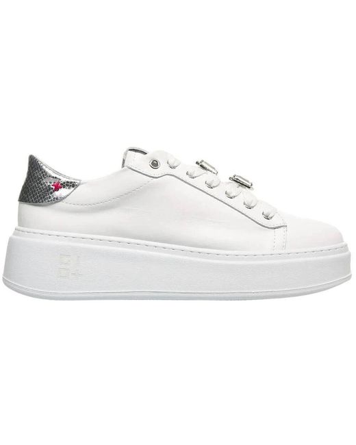 GIO+ White Weiße Ledersneaker Mit Silbernen Details