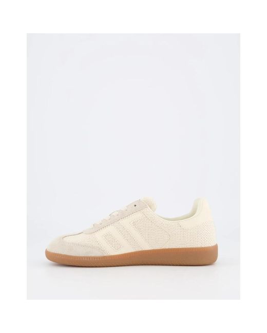 Back70 Schoenen Ghost Sneaker Voor in het White