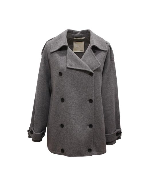 EMMA & GAIA Capes in het Gray