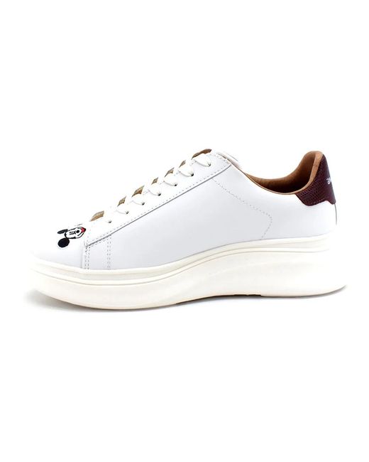 Sneakers MOA en coloris White