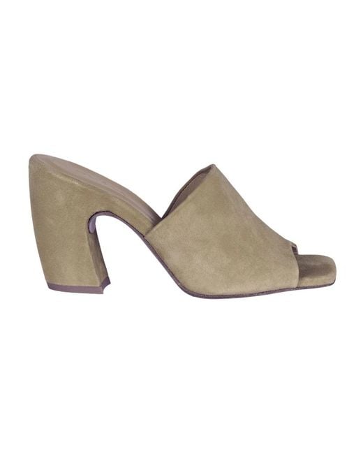 Cortana Brown Janis Mule