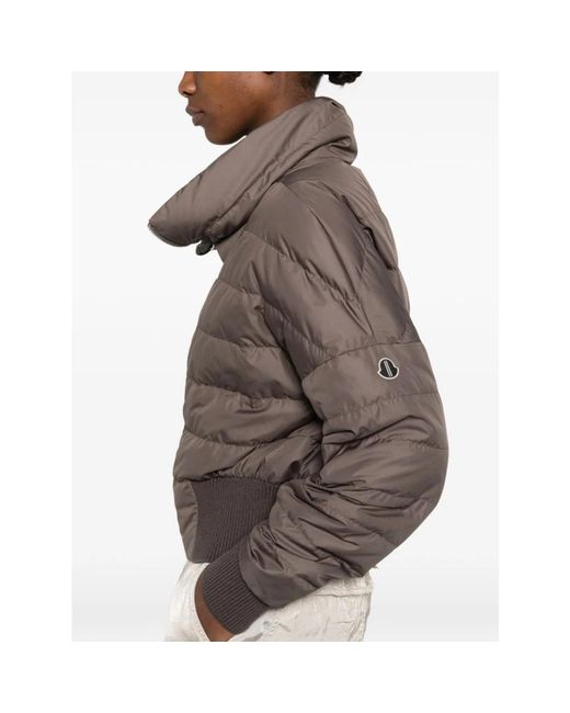 Moncler Cropped Down Jacket in het Brown
