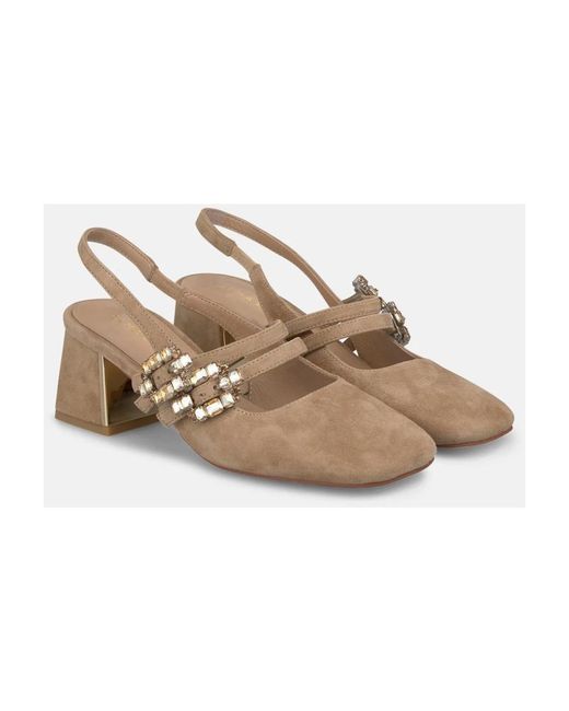 Alma En Pena. Brown Pumps