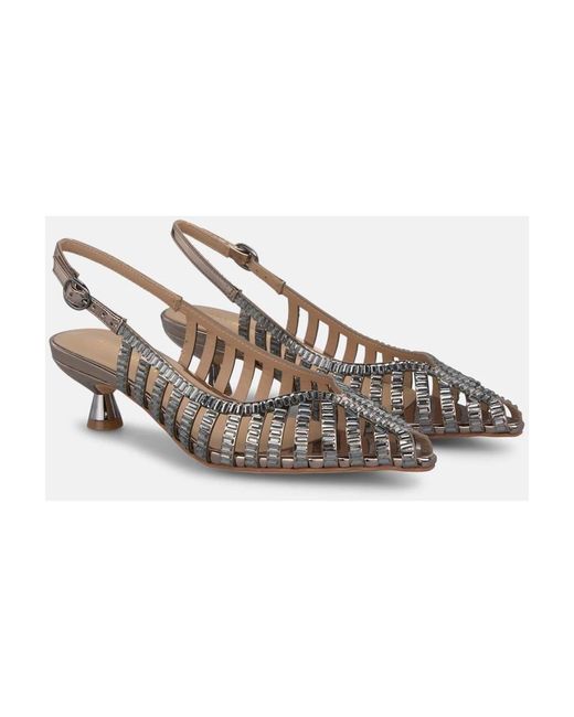 Alma En Pena. Brown Pumps