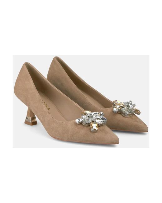 Alma En Pena. Brown Pumps